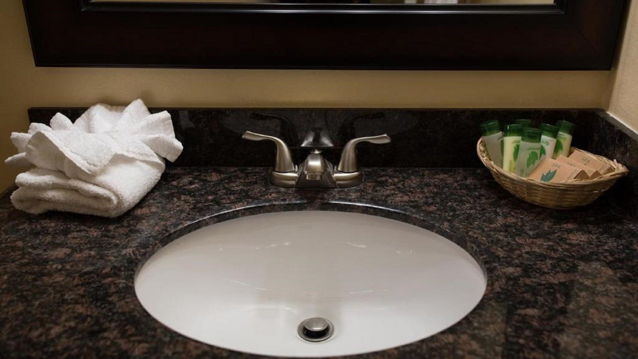 Photo of Bathroom in Lakeside Park