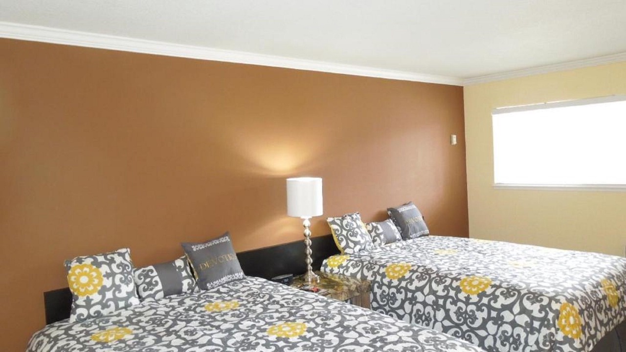 Photo of Bedroom in Lakeside Park