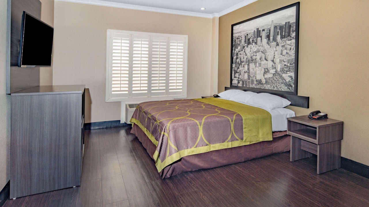 Photo of Bedroom in North Hollywood