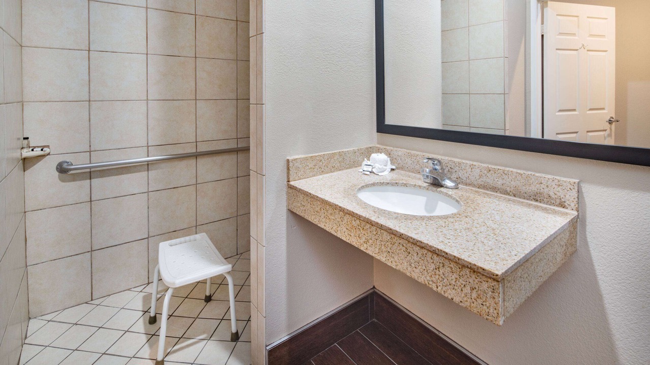 Photo of Bathroom in North Hollywood