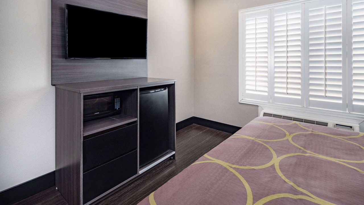 Photo of Bedroom in North Hollywood