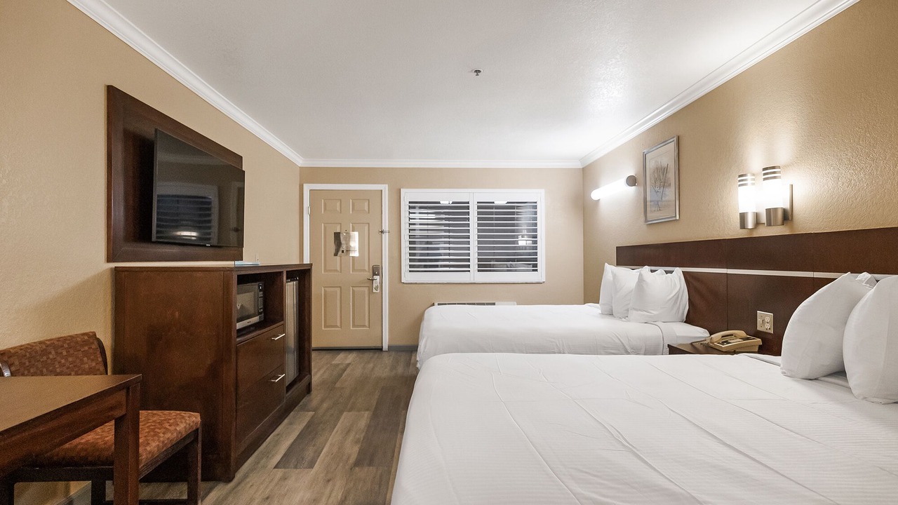 Photo of Bedroom in Jamestown