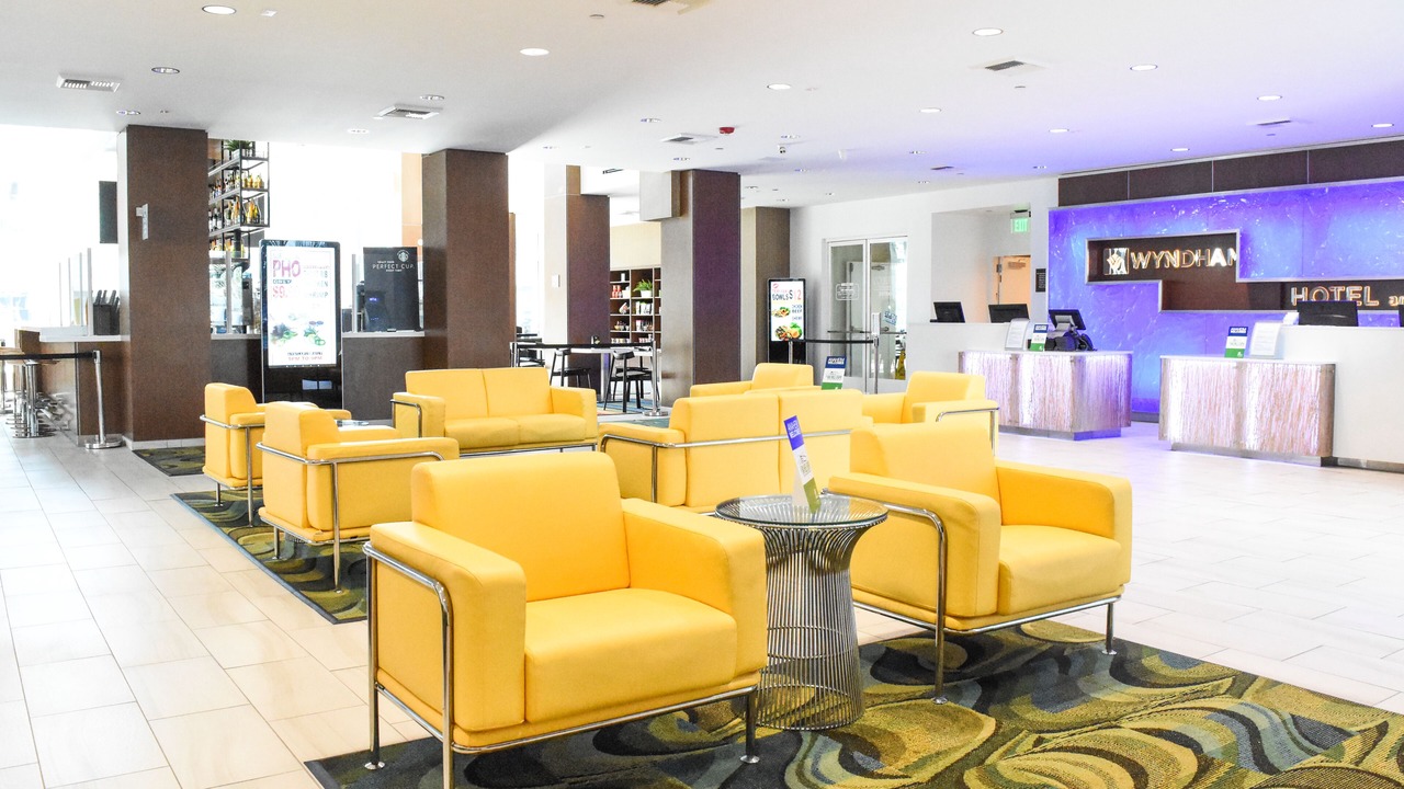 Photo of Livingroom in Anaheim Resort