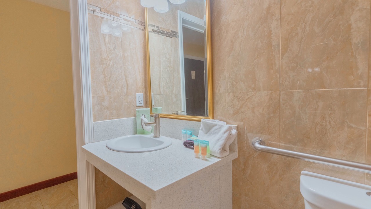 Photo of Bathroom in Mariposa