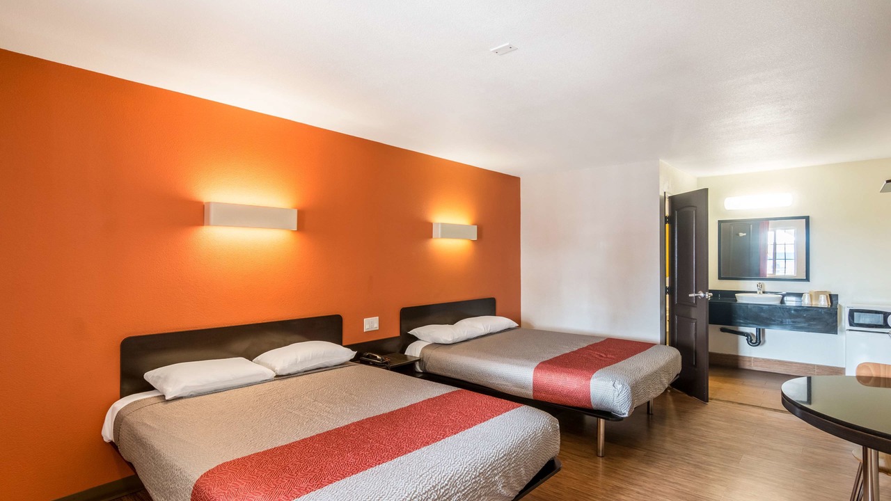 Photo of Bedroom in Bell Gardens