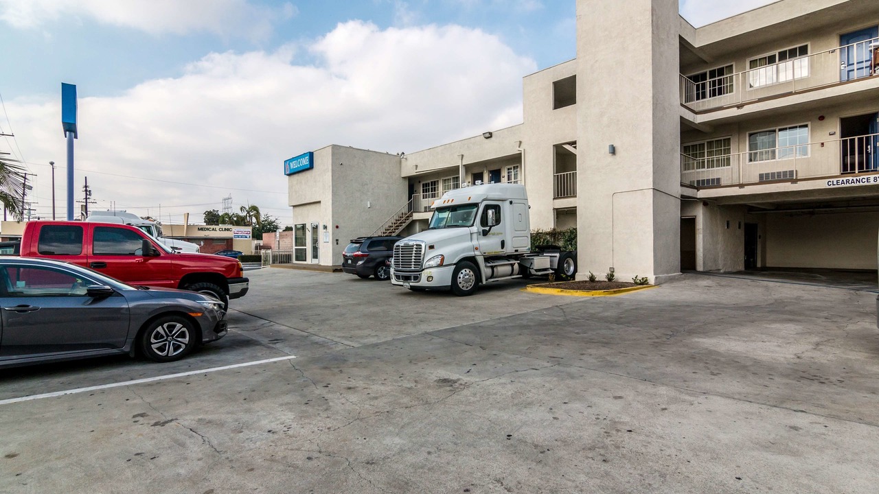 Photo of Outdoor in Bell Gardens