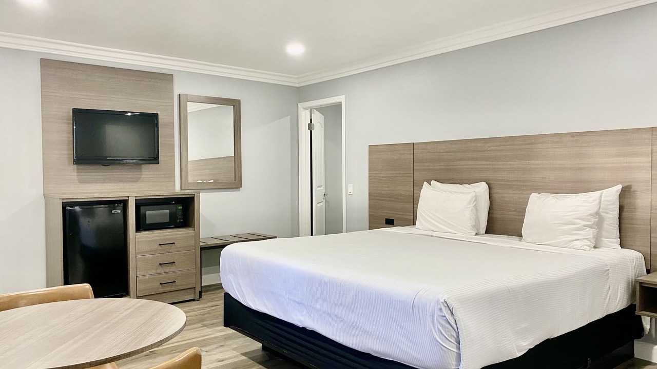 Photo of Bedroom in North Fremont Street