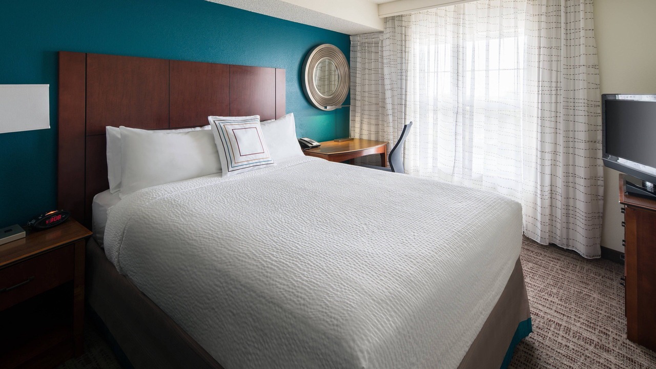 Photo of Bedroom in Los Alamitos