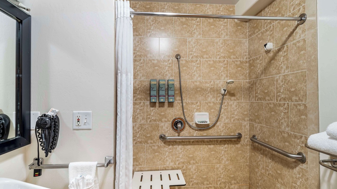 Photo of Bathroom in Wheeler Ridge