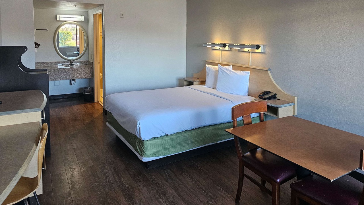 Photo of Bedroom in Thousand Palms