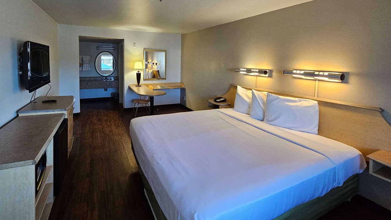 Photo of Bedroom in Thousand Palms