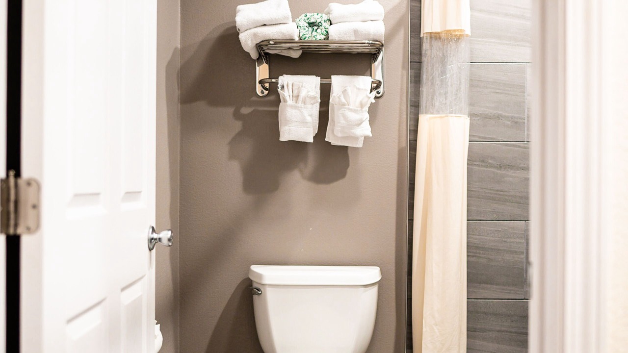 Photo of Bathroom in Gardena