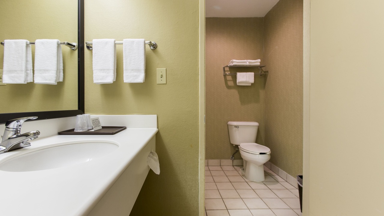 Photo of Bathroom in Rampart Village