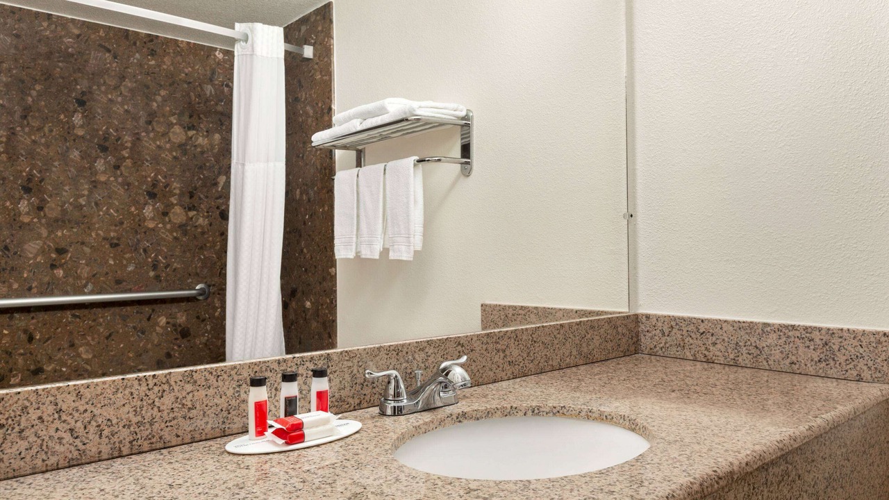 Photo of Bathroom in Pacific