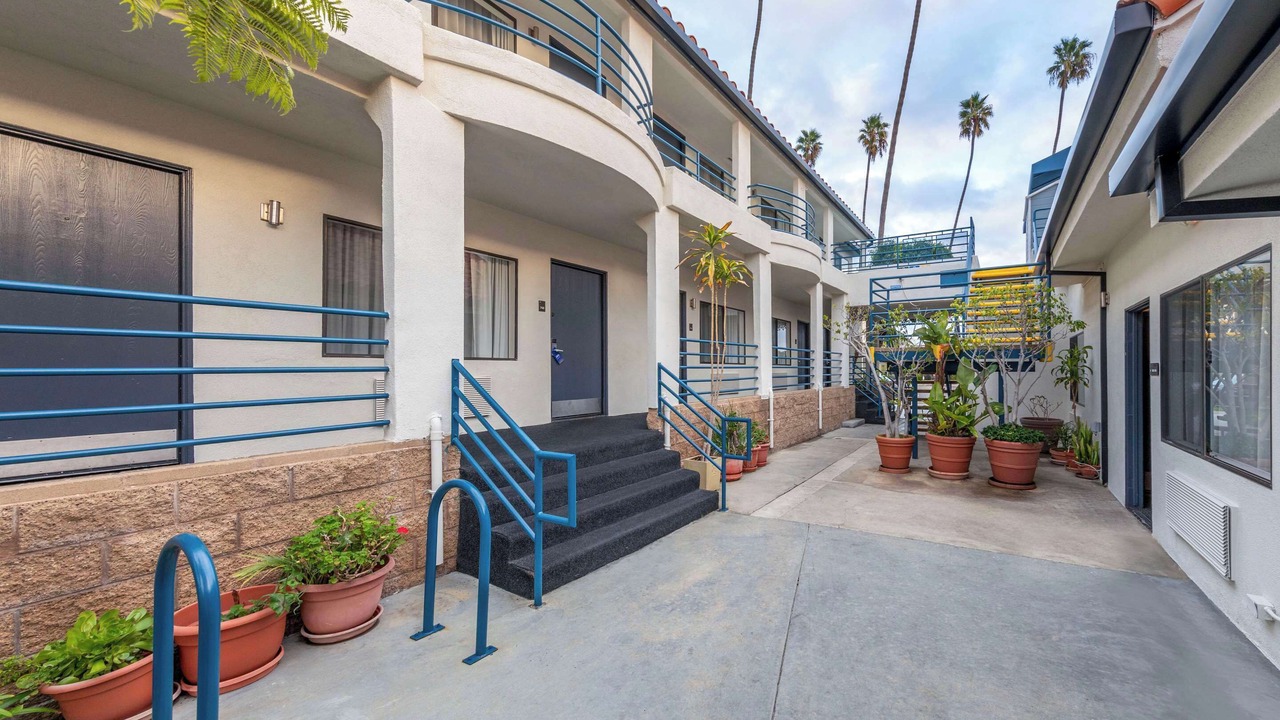 Photo of Outdoor in Mid-City