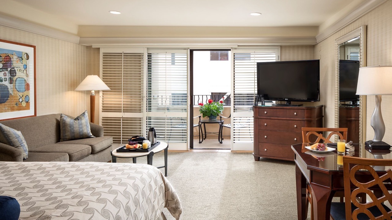 Photo of Livingroom in Monterey