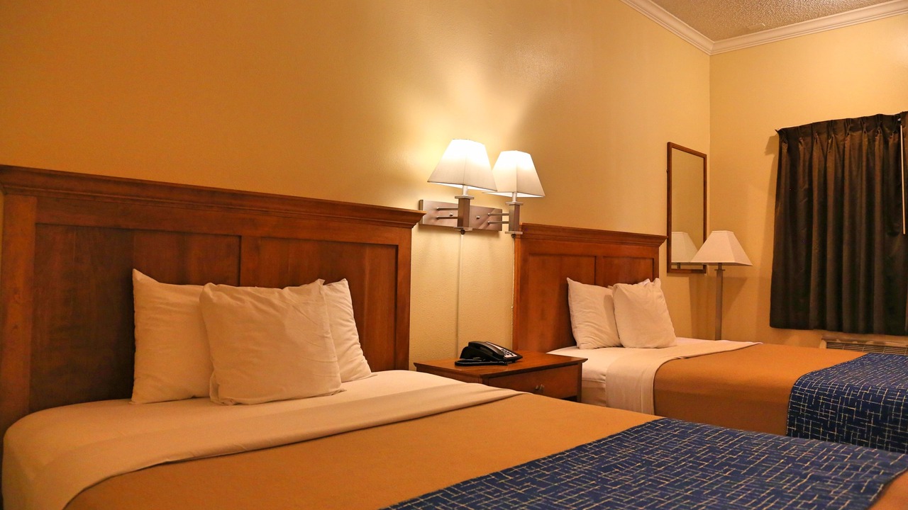 Photo of Bedroom in Lamanda Park