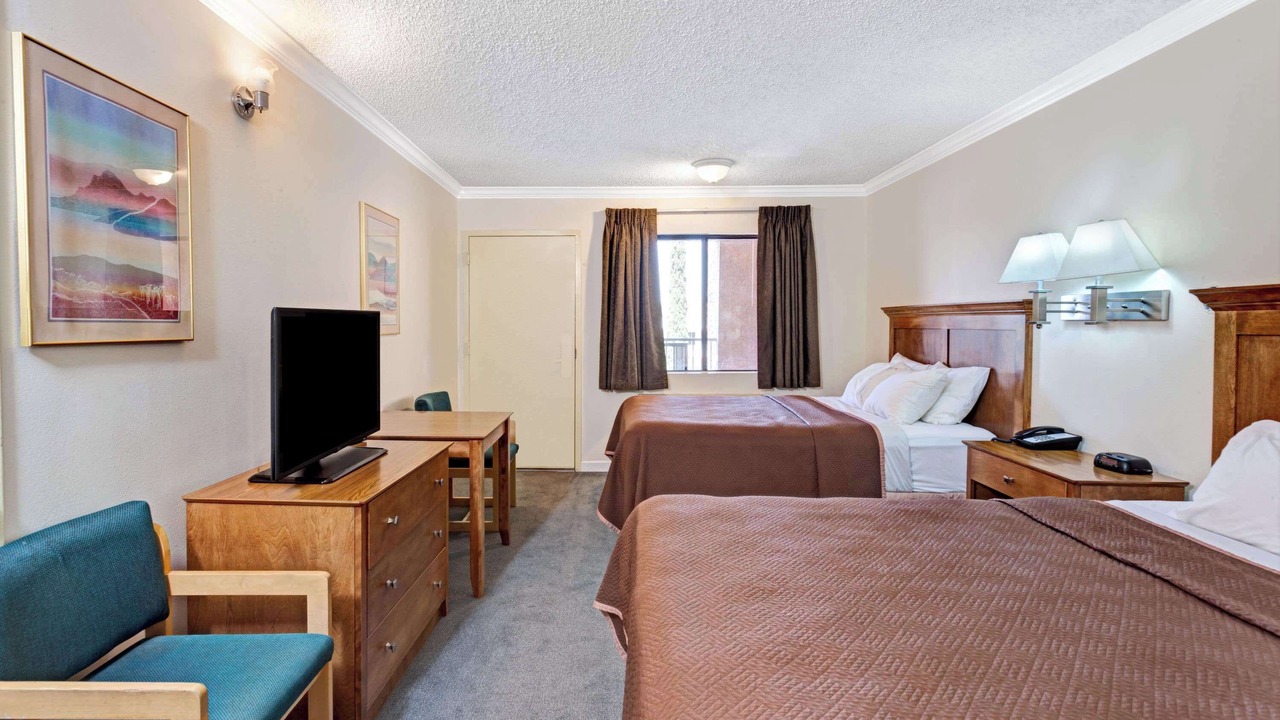 Photo of Bedroom in Lamanda Park