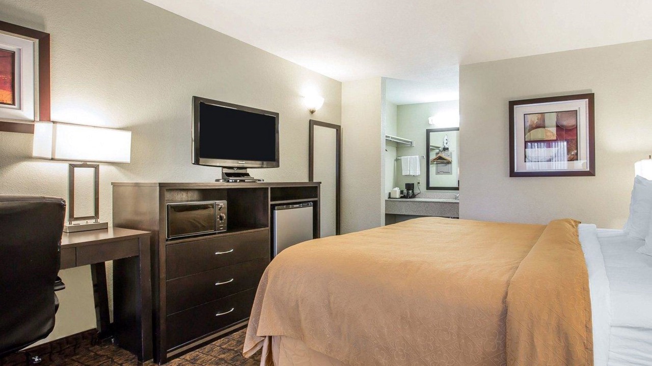 Photo of Bedroom in Woodland