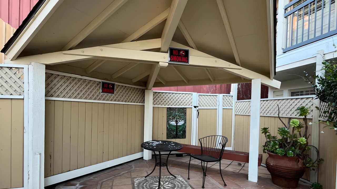 Photo of Patio Balcony in Munras Avenue