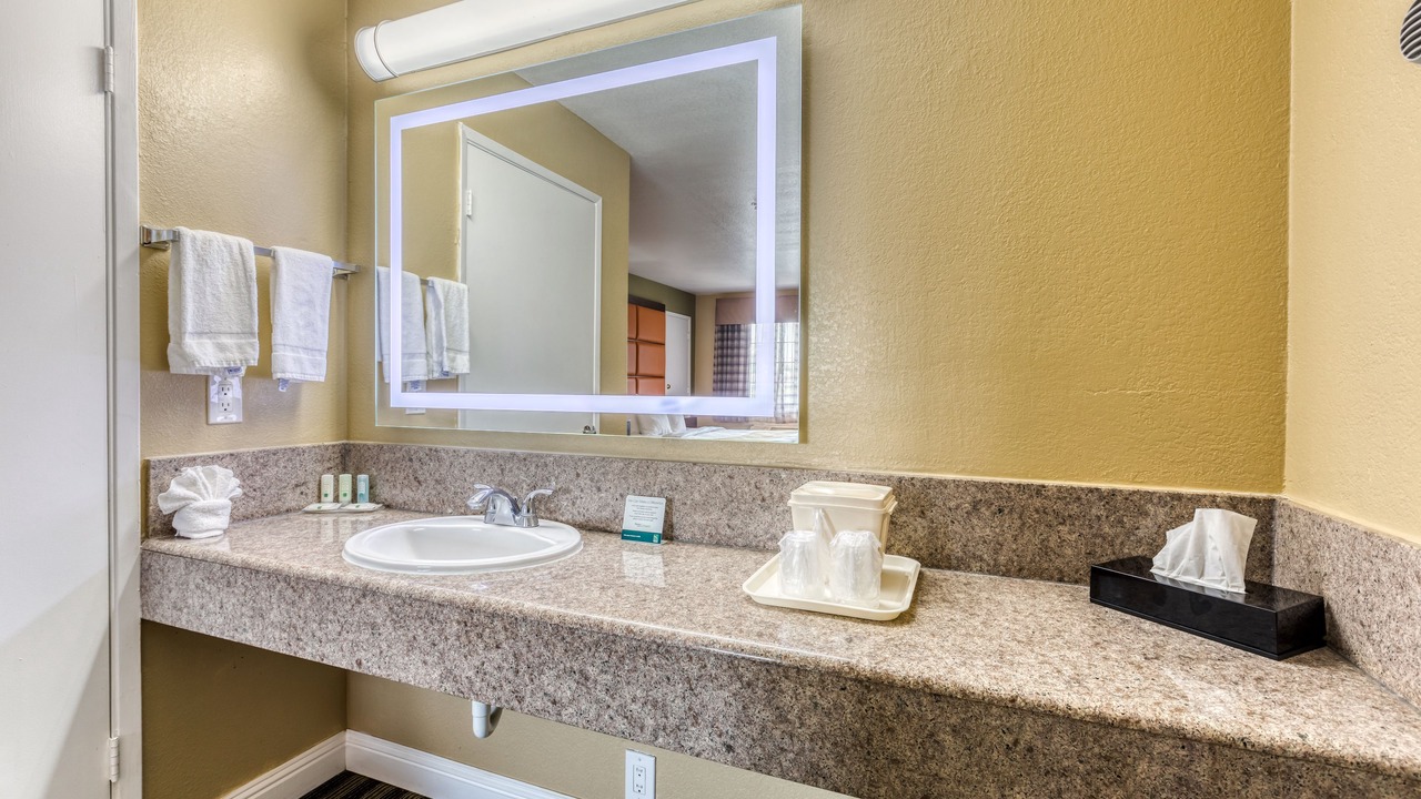 Photo of Bathroom in Salinas