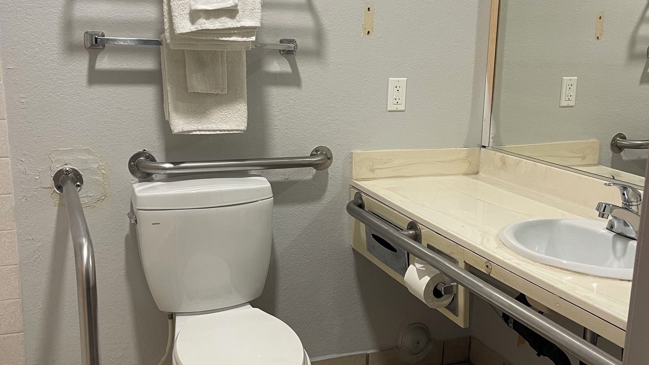 Photo of Bathroom in Central San Pedro