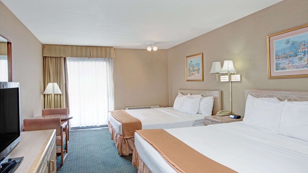 Photo of Bedroom in Delthorne