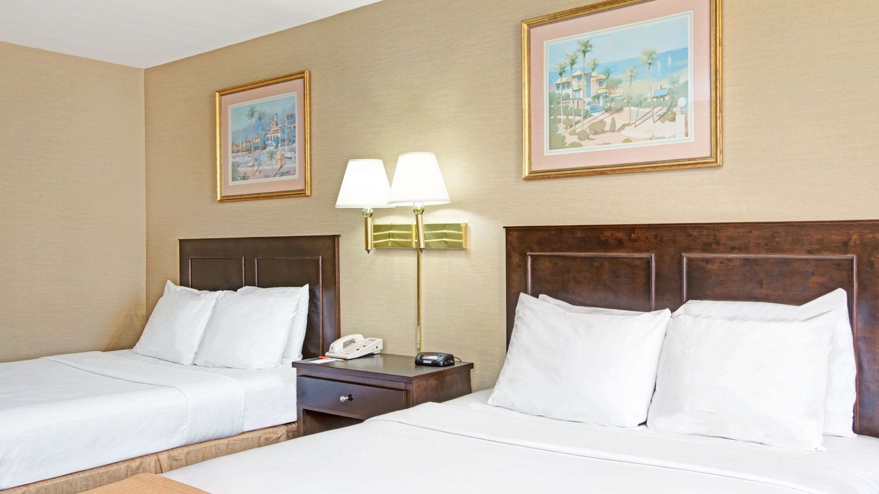 Photo of Bedroom in Delthorne