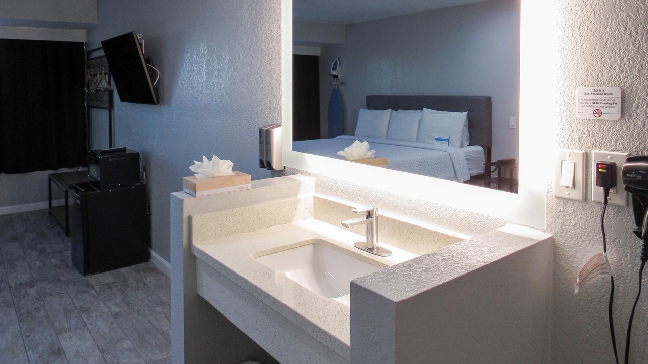 Photo of Bedroom in Anaheim Resort