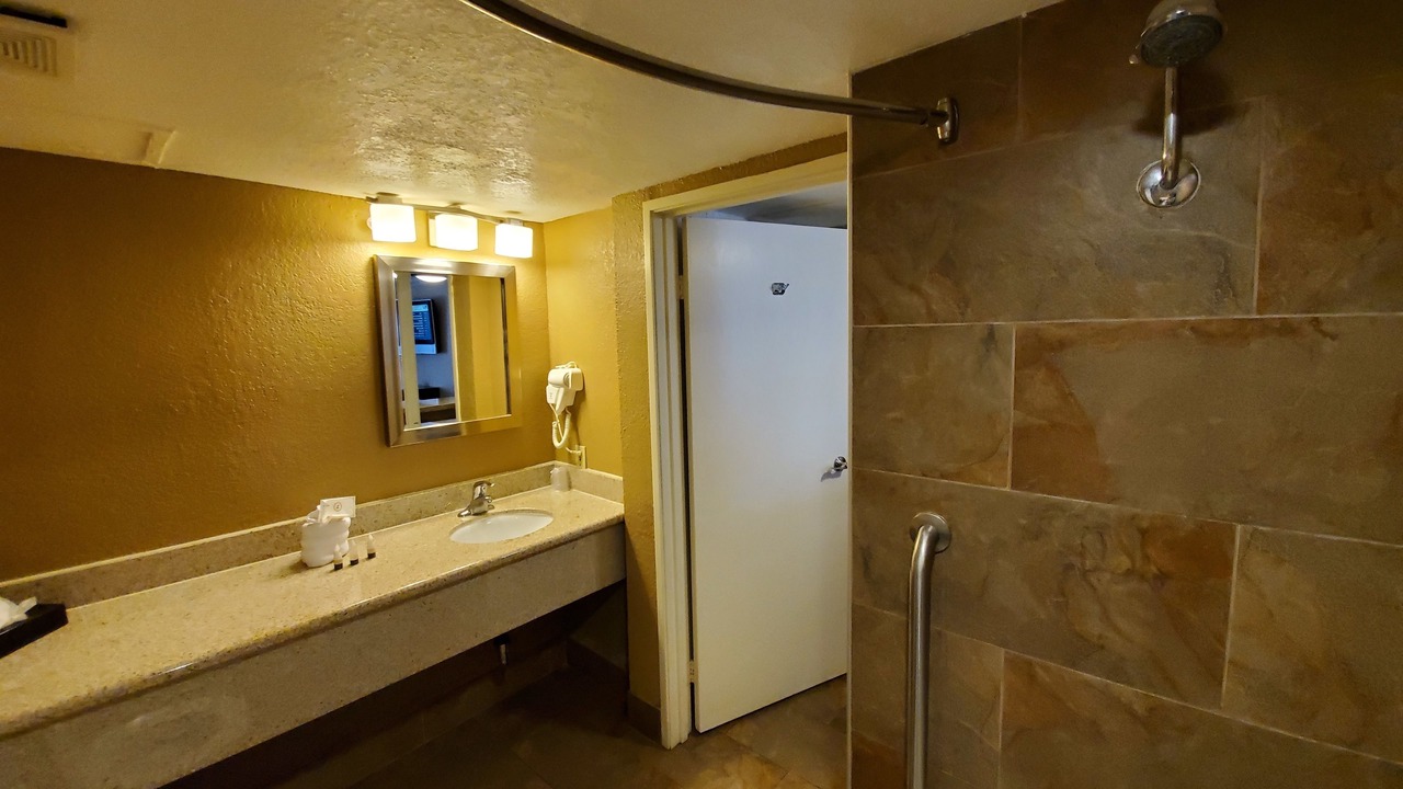 Photo of Bathroom in Guasti