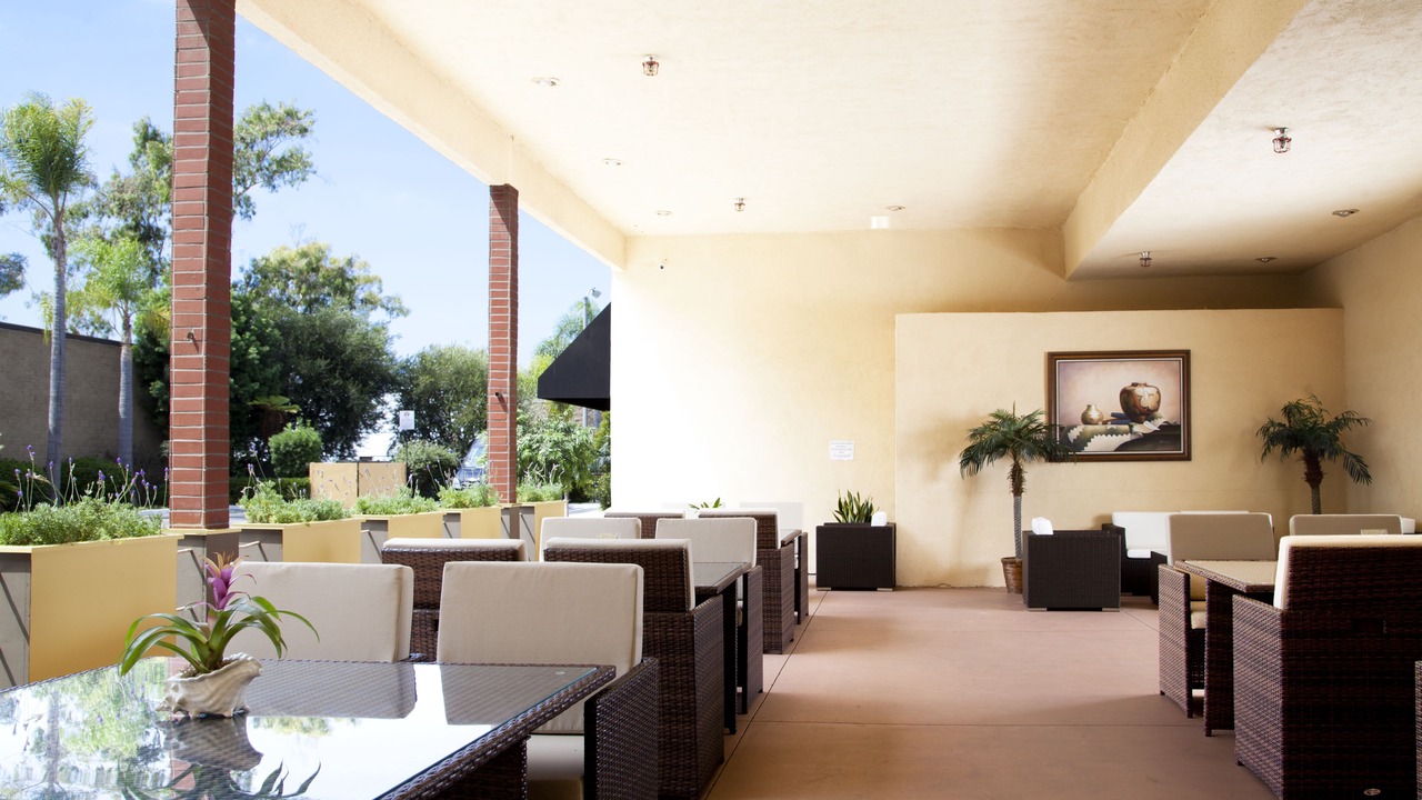 Photo of Patio Balcony in Harbor Gateway South