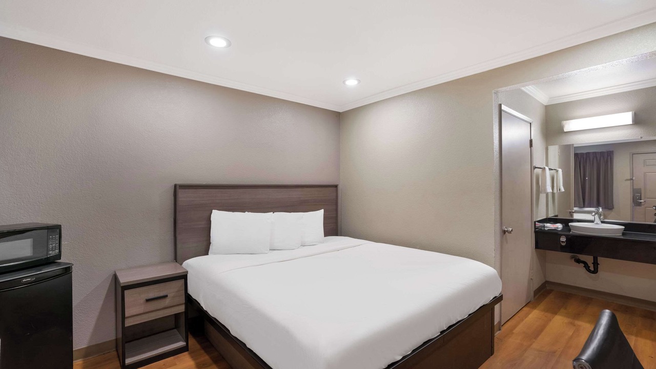 Photo of Bedroom in Vallejo