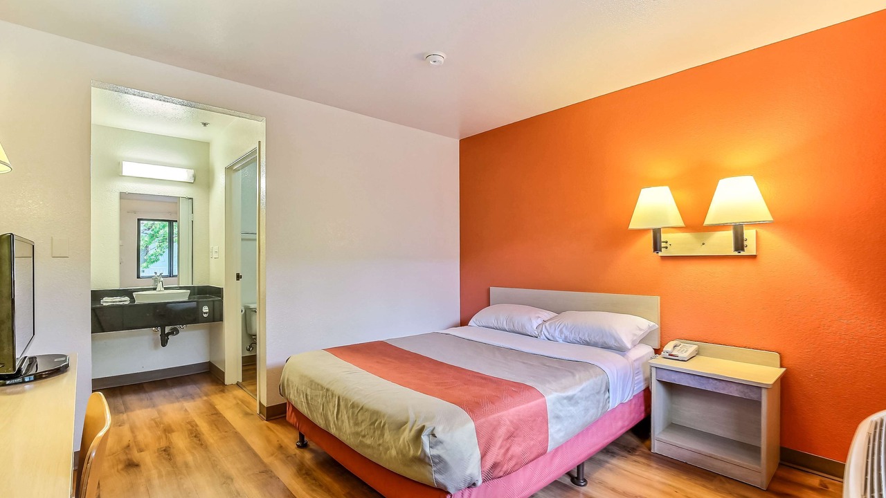 Photo of Bedroom in Pinole