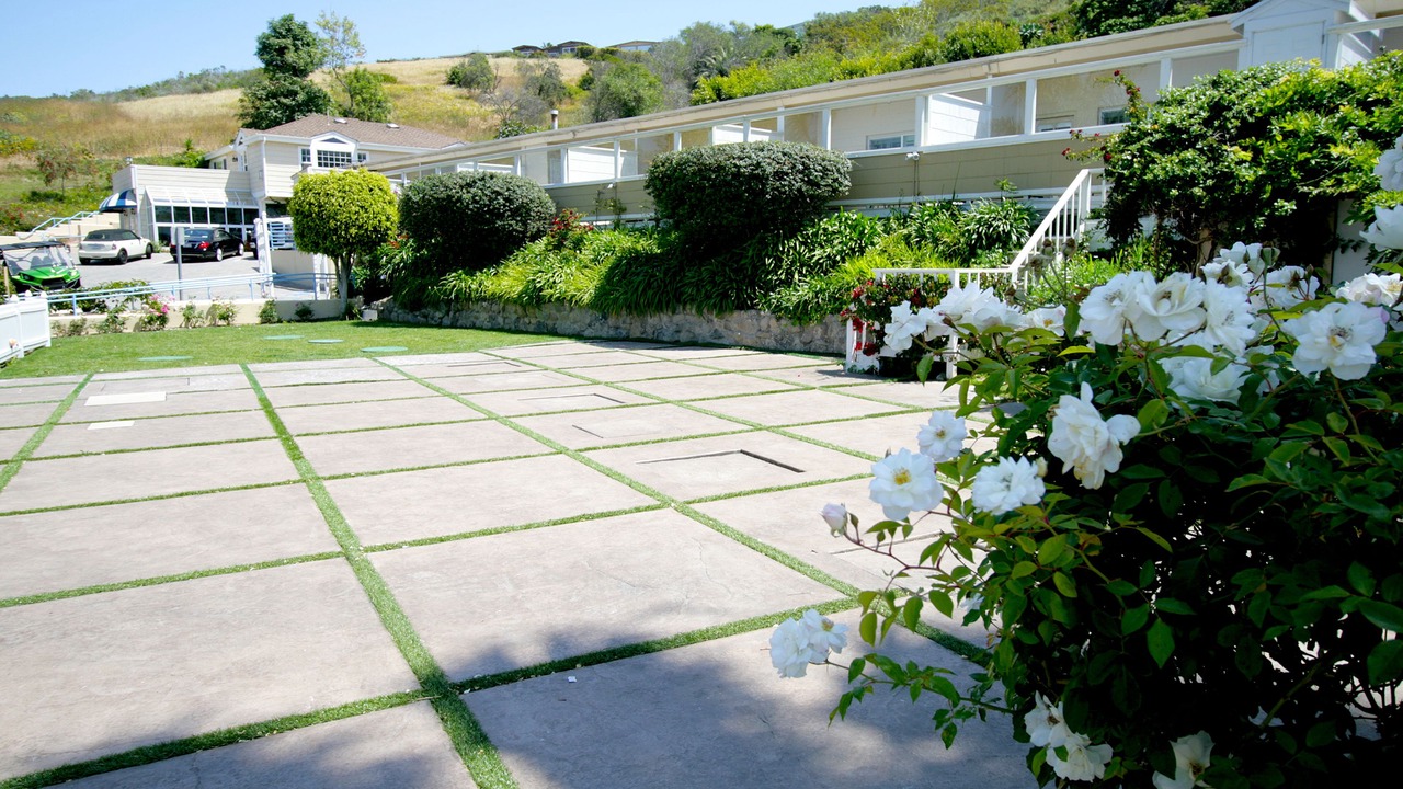 Photo of Patio Balcony in Central Malibu