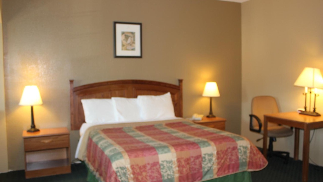 Photo of Bedroom in Taft
