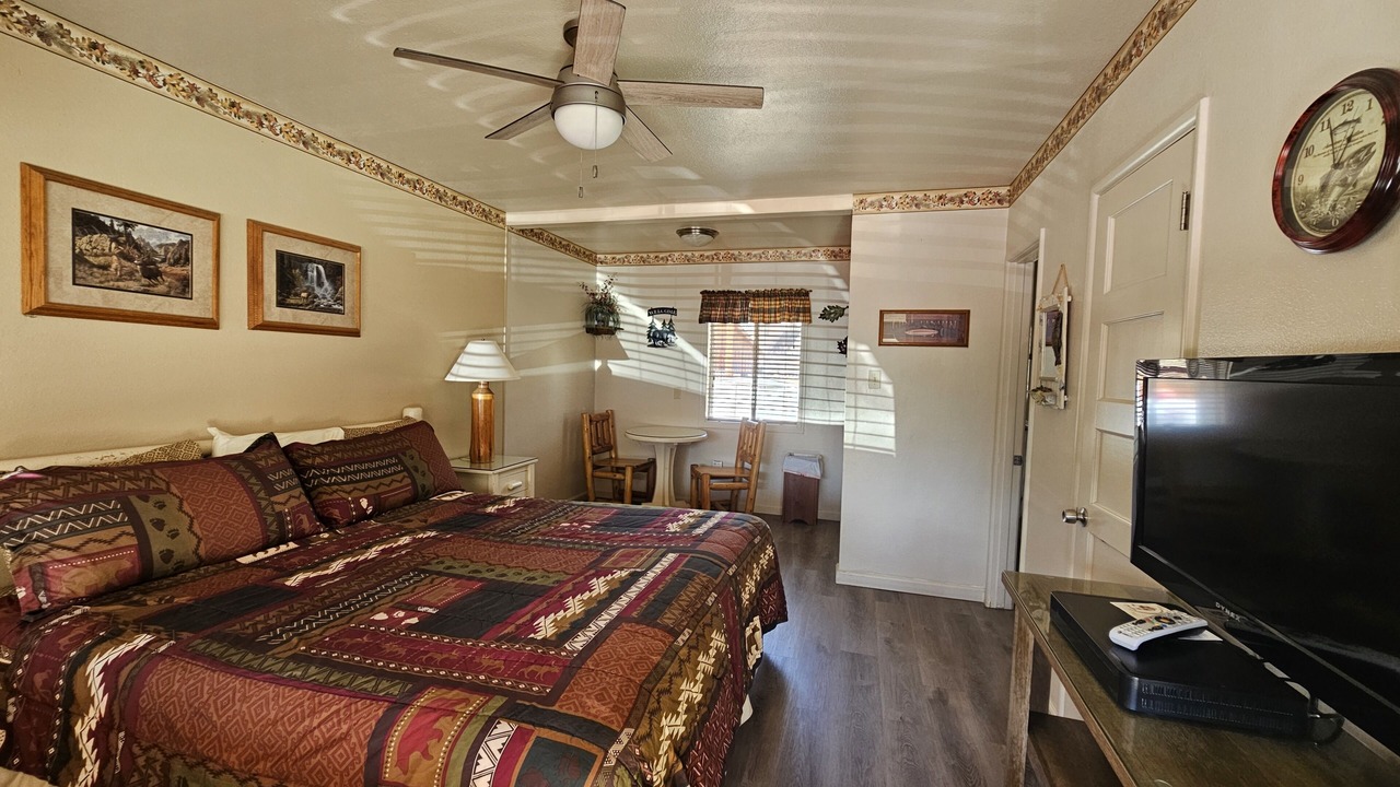 Photo of Bedroom in Kernville