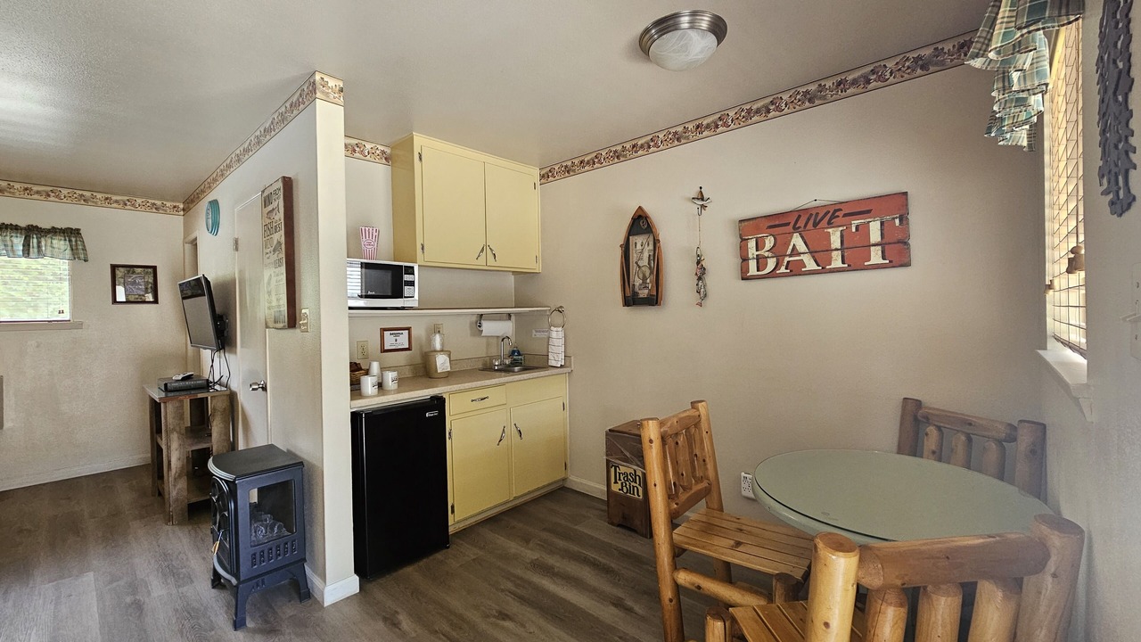 Photo of Bedroom in Kernville