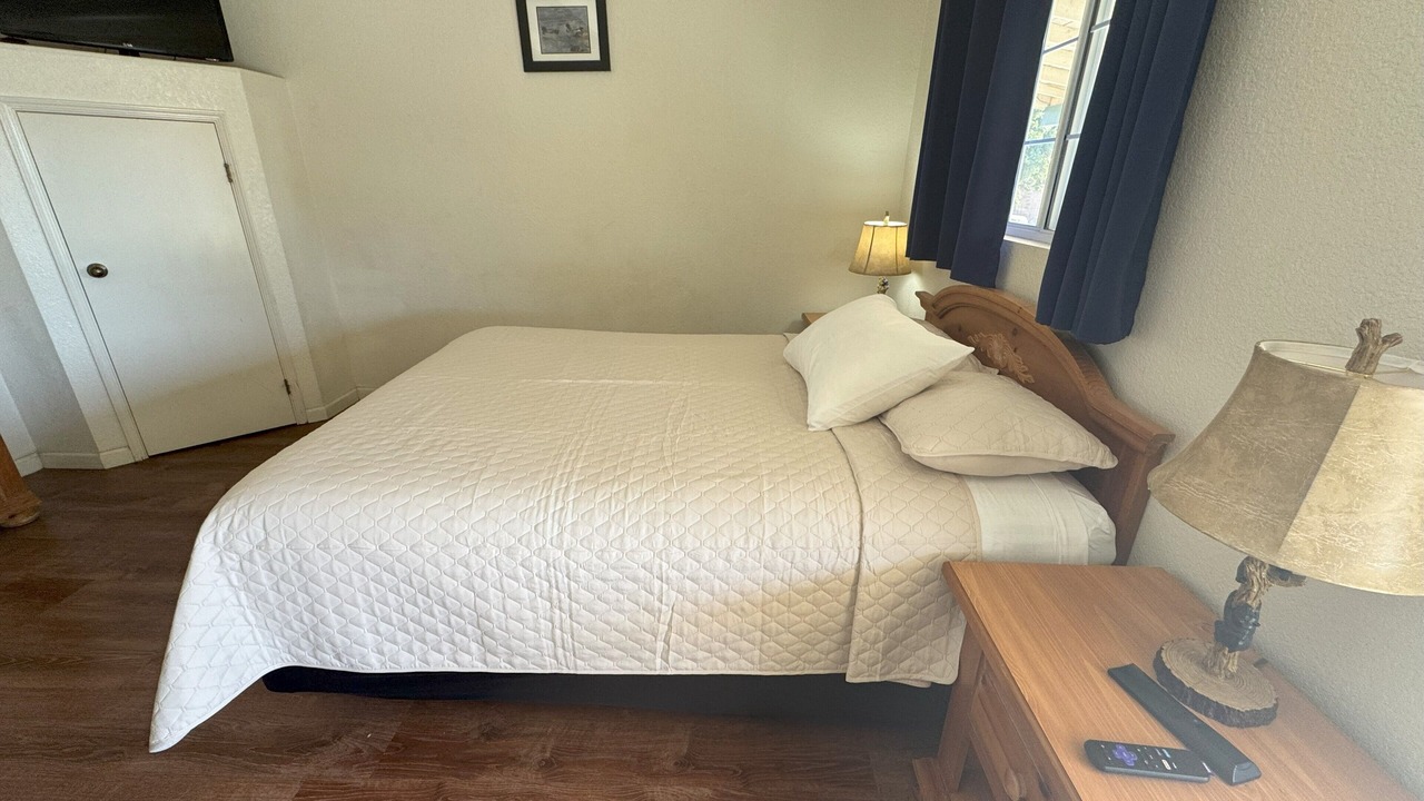 Photo of Bedroom in Wofford Heights