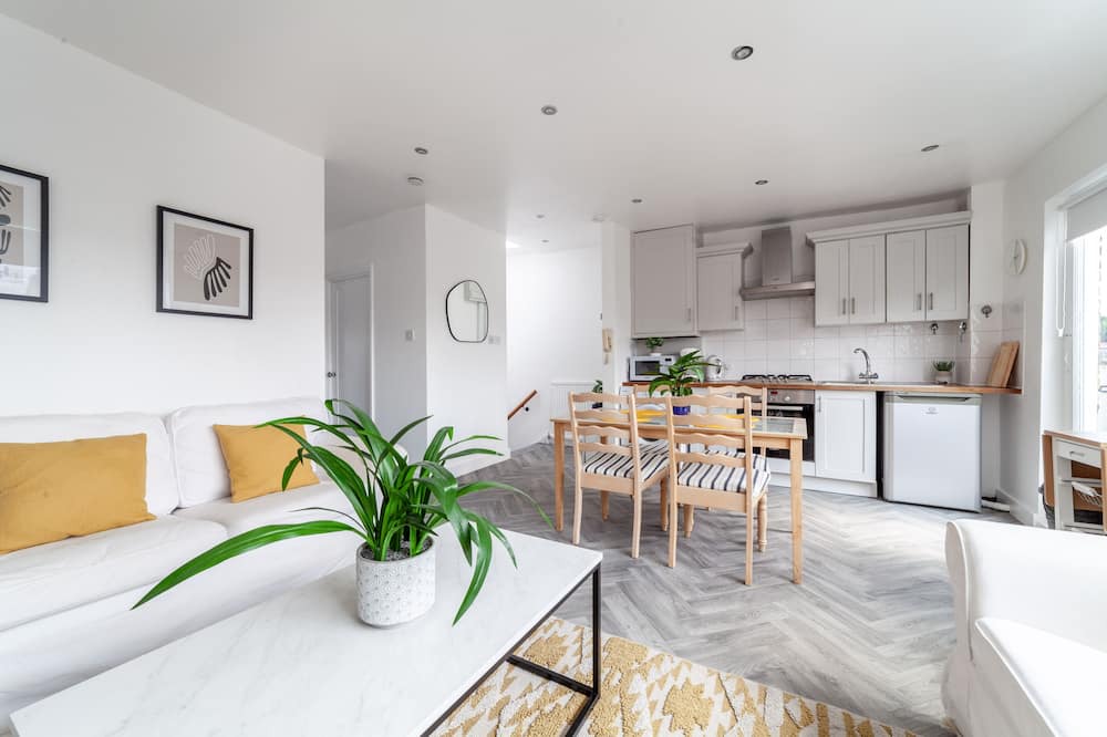 Photo of Livingroom in Town