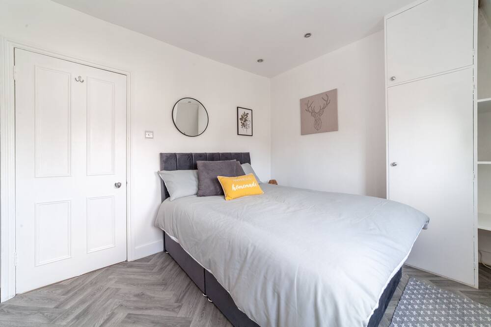 Photo of Bedroom in Town