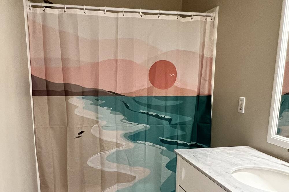 Photo of Bathroom in Vista
