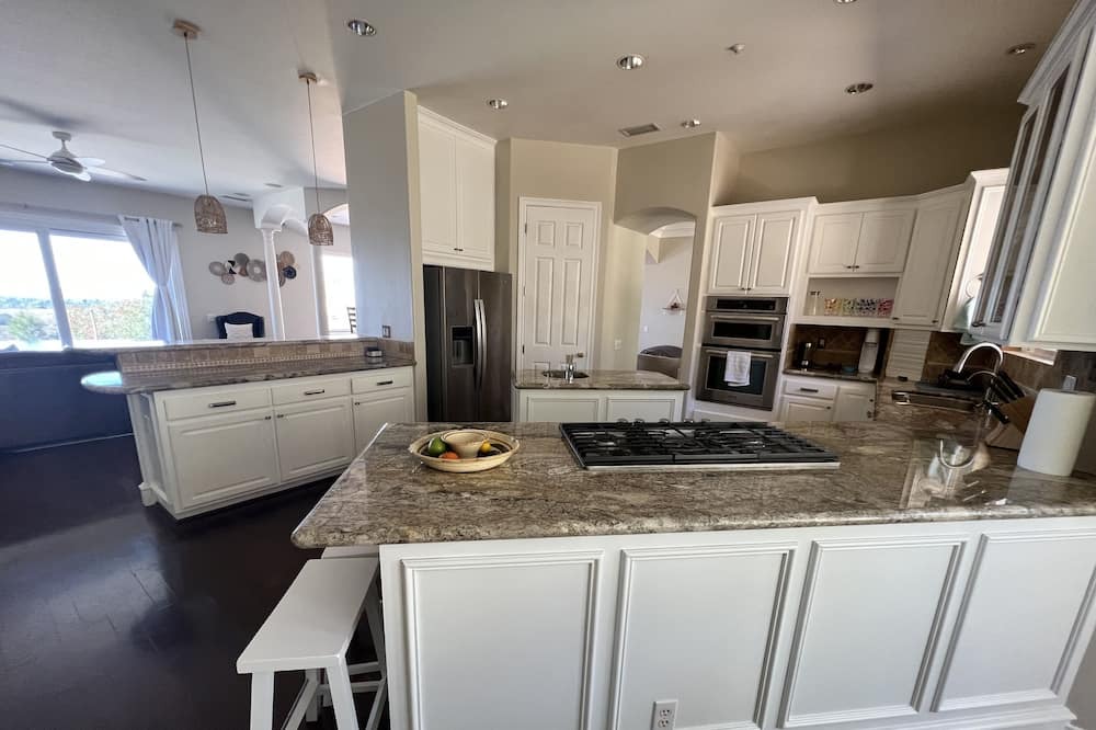 Photo of Kitchen in Vista