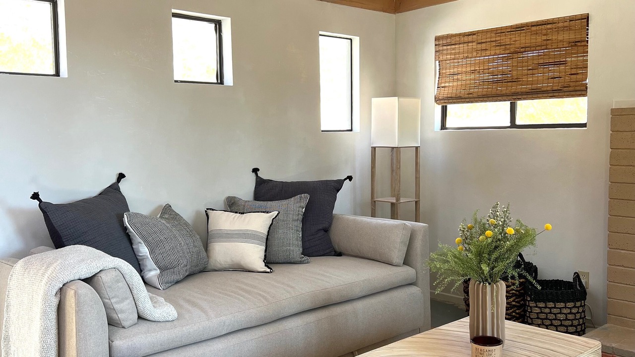 Photo of Livingroom in Morongo Valley