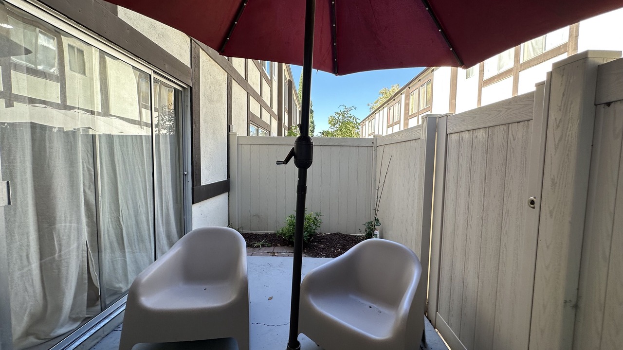 Photo of Outdoor in Lyon Street