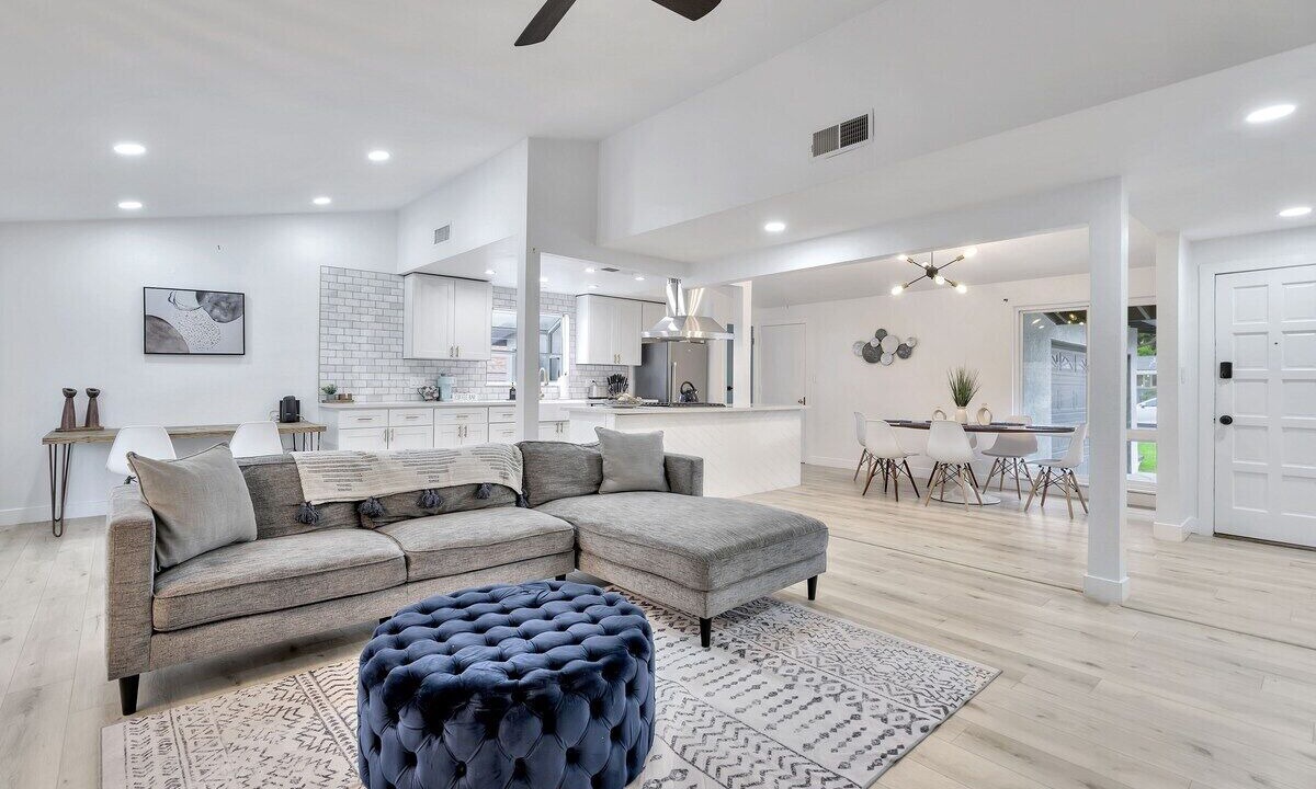 Photo of Livingroom in Northwest Anaheim