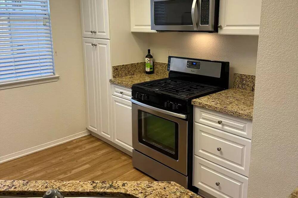 Photo of Kitchen in Newport Beach