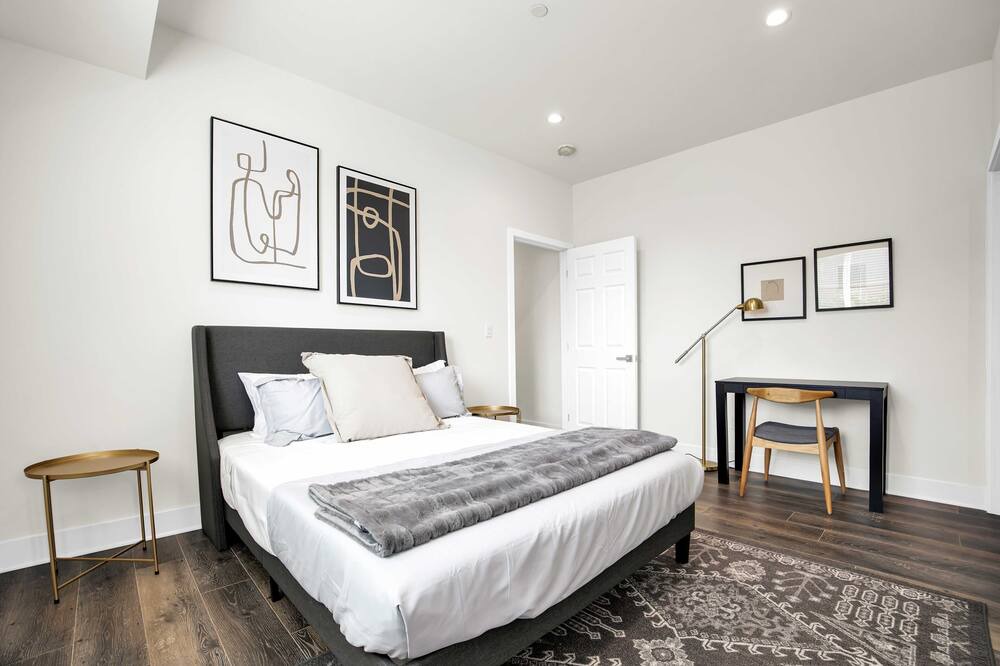 Photo of Bedroom in Westlake