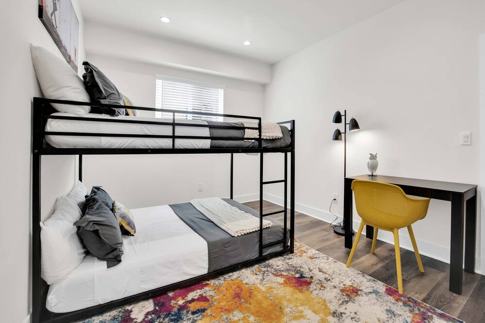 Photo of Bedroom in Westlake