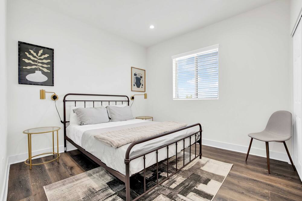 Photo of Bedroom in Westlake