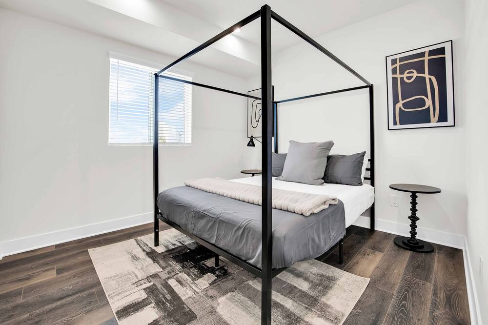 Photo of Bedroom in Westlake